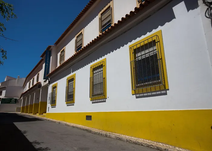 Hotel perto da faculdade: Hi Lagos - Pousada De Juventude